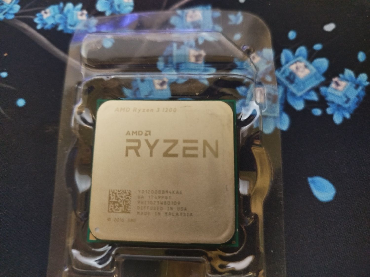 Ryzen 3 1200 ніжки всі цілі.