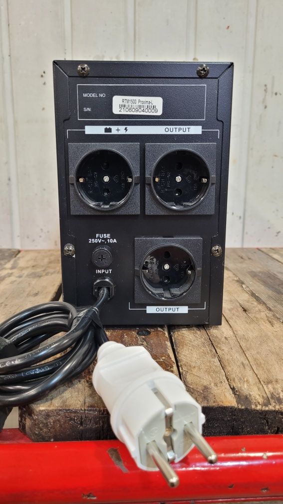 ИБП Ritar RTM 1500 (900w)