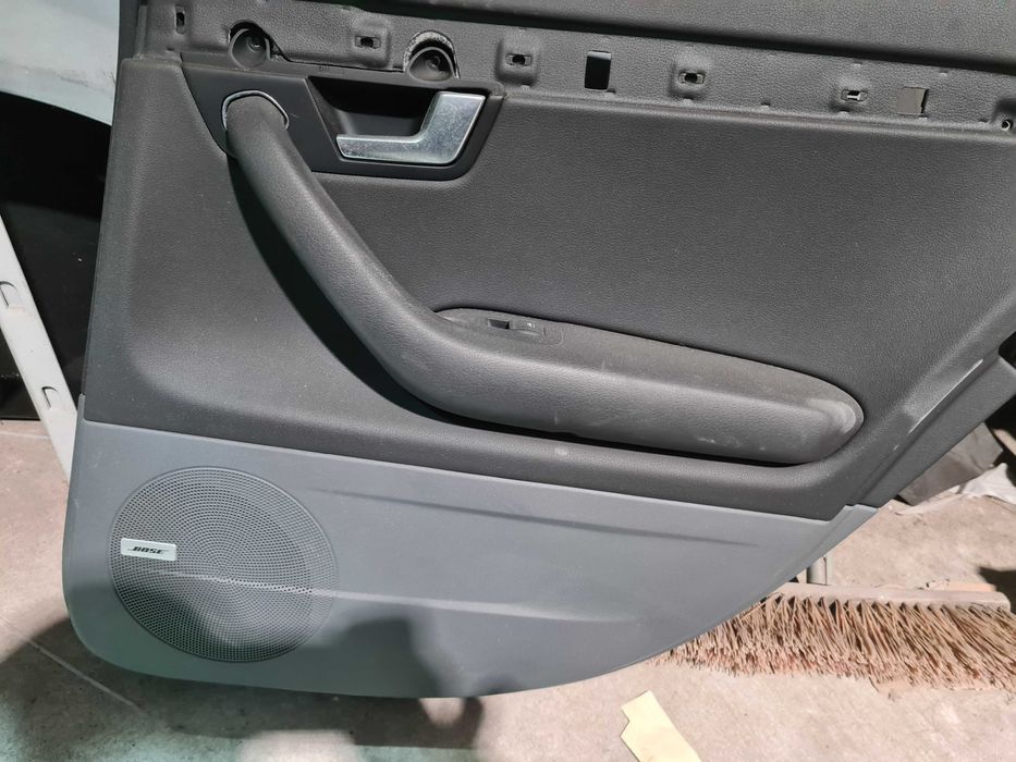Tapicerka drzwi prawa przód tył Seat Exeo ST kombi oryginał BOSE