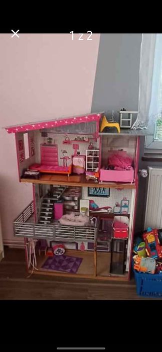 Duży domek dla lalek