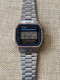 Vintage Casio 1572 A168 Electro Luminescence digital quartz watch