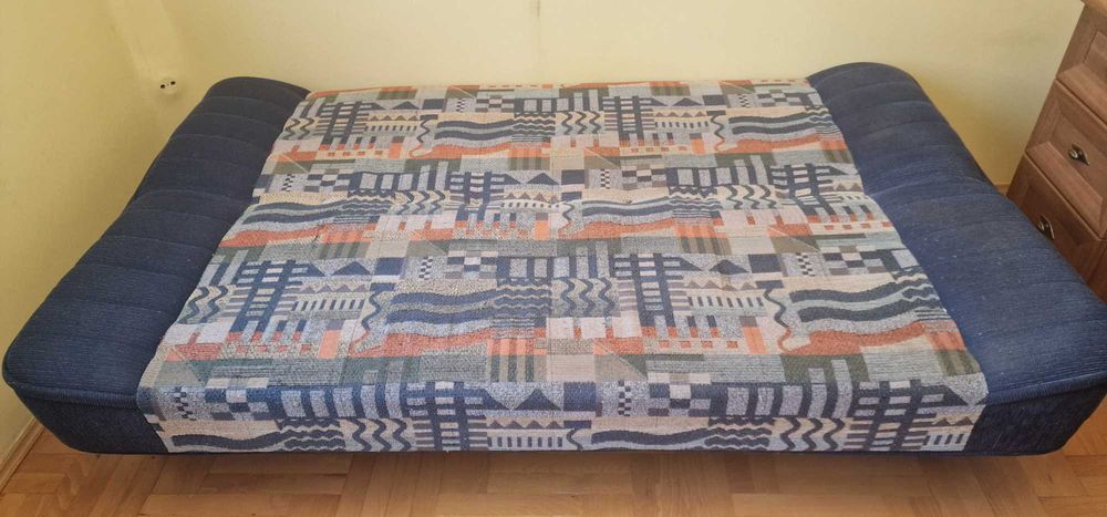 WERSALKA ROZKŁADANA z pojemnikiem Stan b. dobry Oddam za darmo.