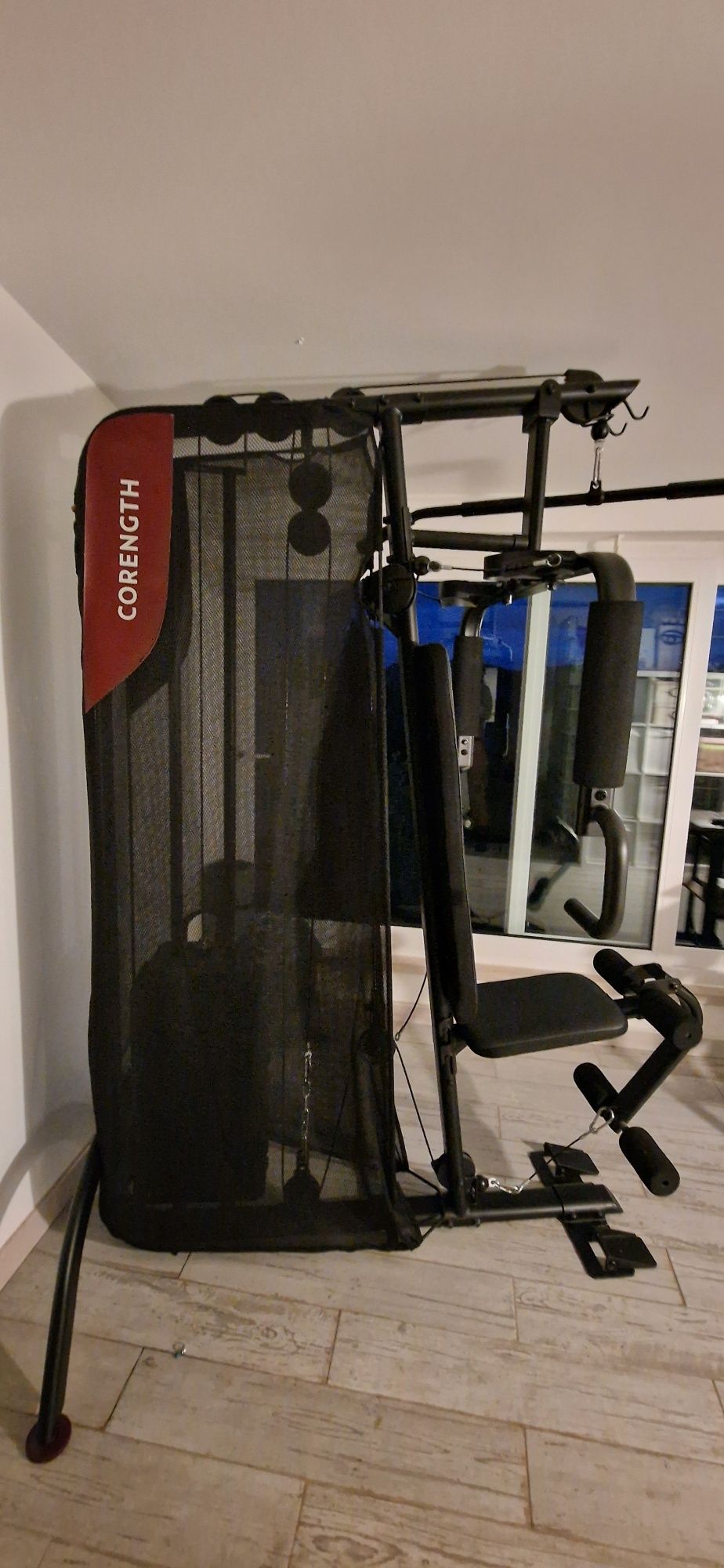 Aparelho de Carga Guiada de Musculação Compacto Home Gym 900