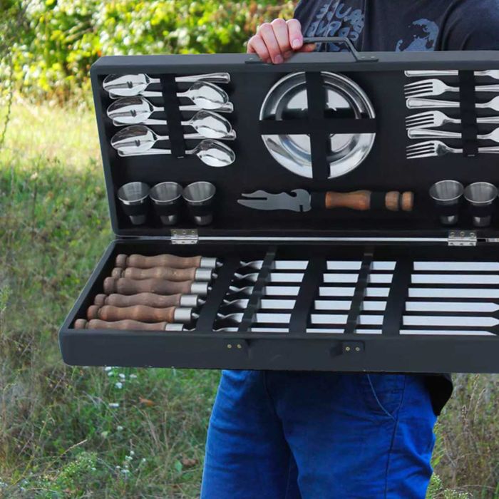 Для грилю мангального відпочинку в кейсі шампури з нержавійки і посуд