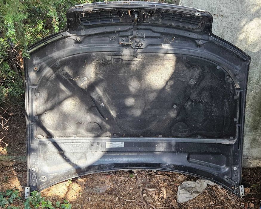 Maska Audi A4 B6 - czarna LZ9W