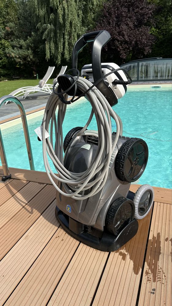 Robot basenowy Zodiac Vortex AV34850. Odkurzacz, basen