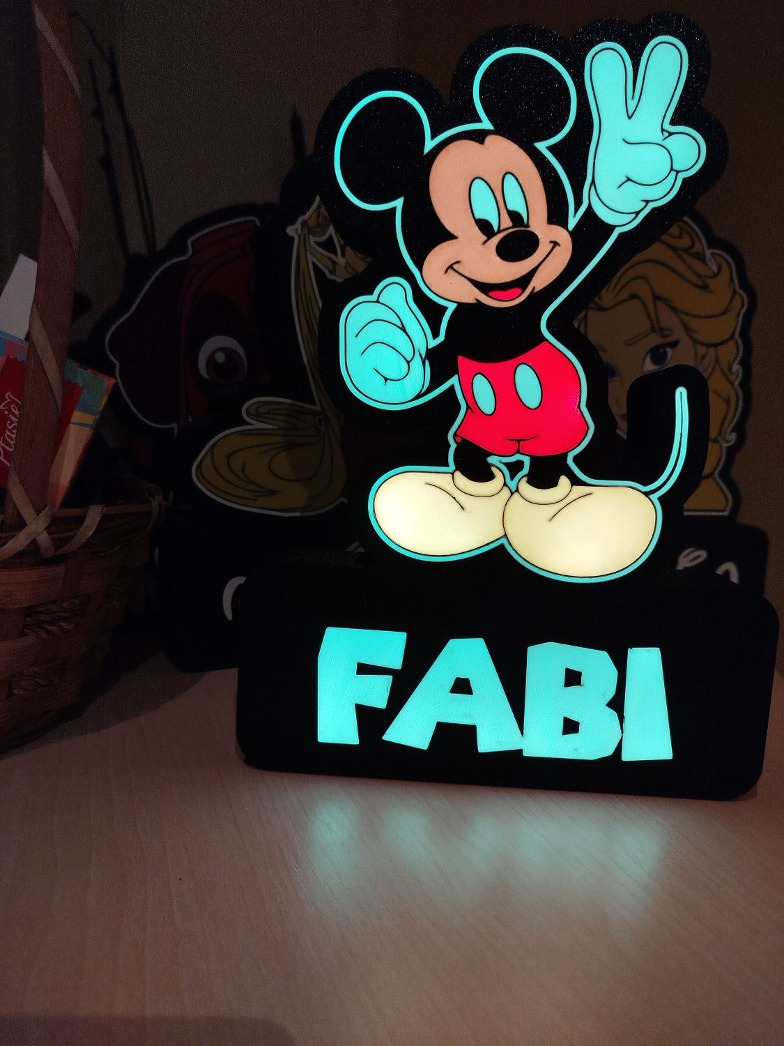 Lampa nocna Kolor LED - Mickey - podpisz swoim imieniem!