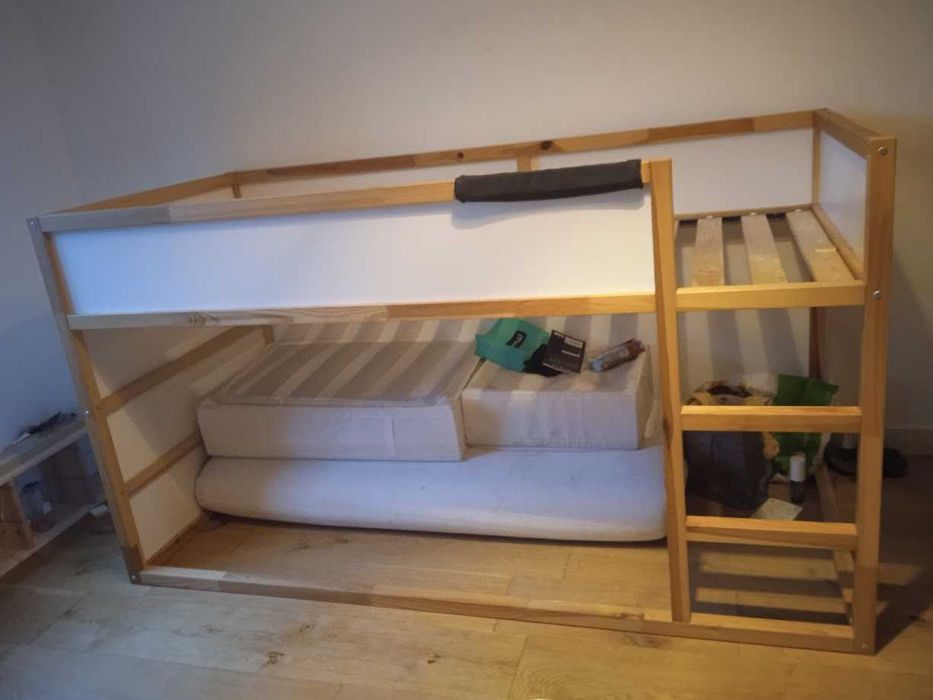 cama KURA em ótimo estado