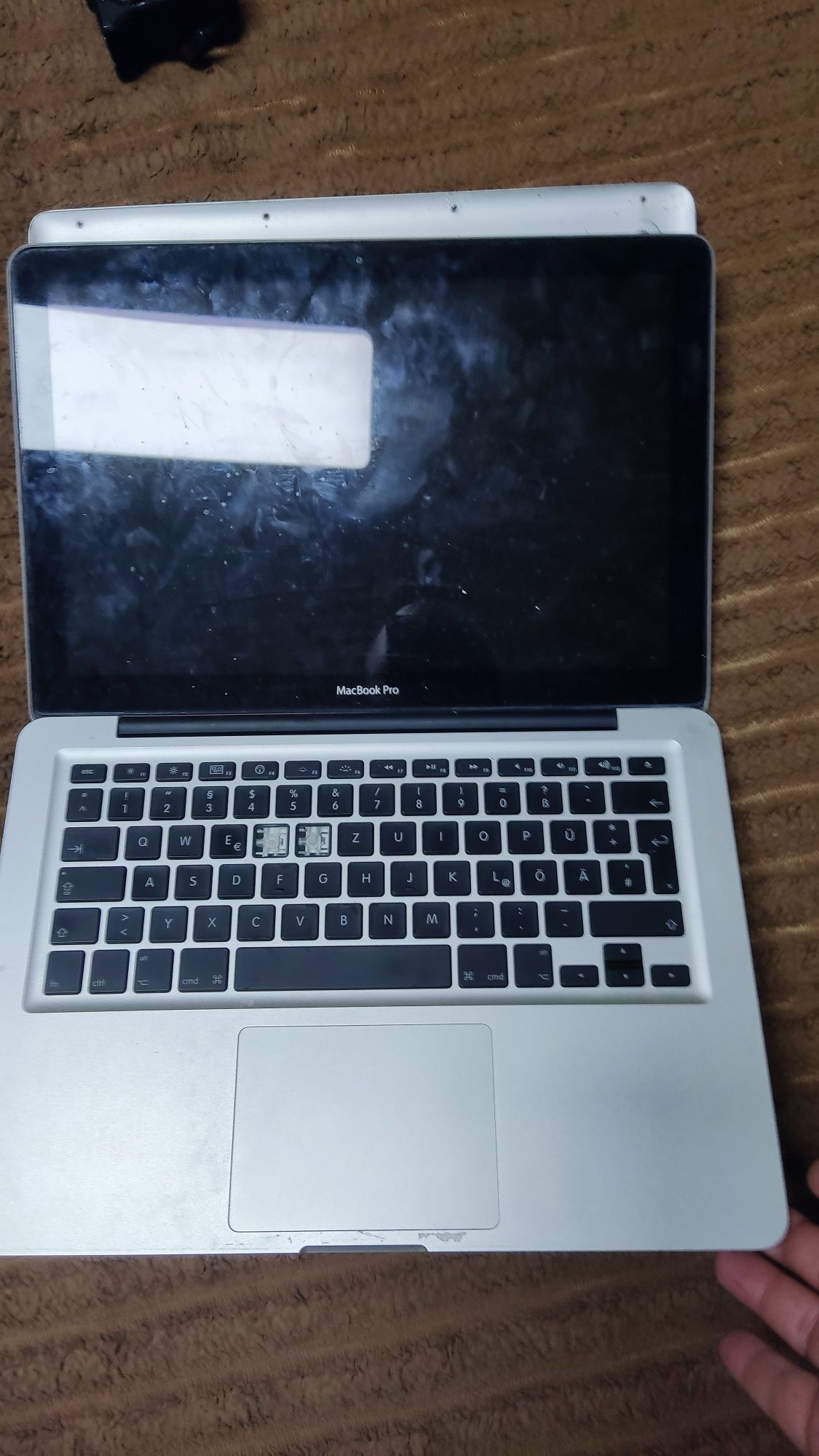 MacBook Pro 2010 на запчасти