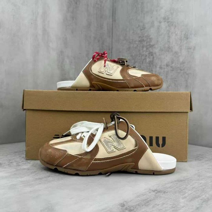 Buty_damskie_Mokasyny_NewBalance_x_MiuMiu_530_SL_Mule.Brązowy_R.40