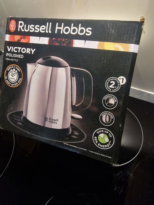 Czajnik elektryczny Russell Hobbs
