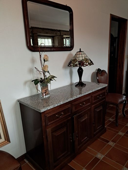 Mobília completa de sala de jantar como nova