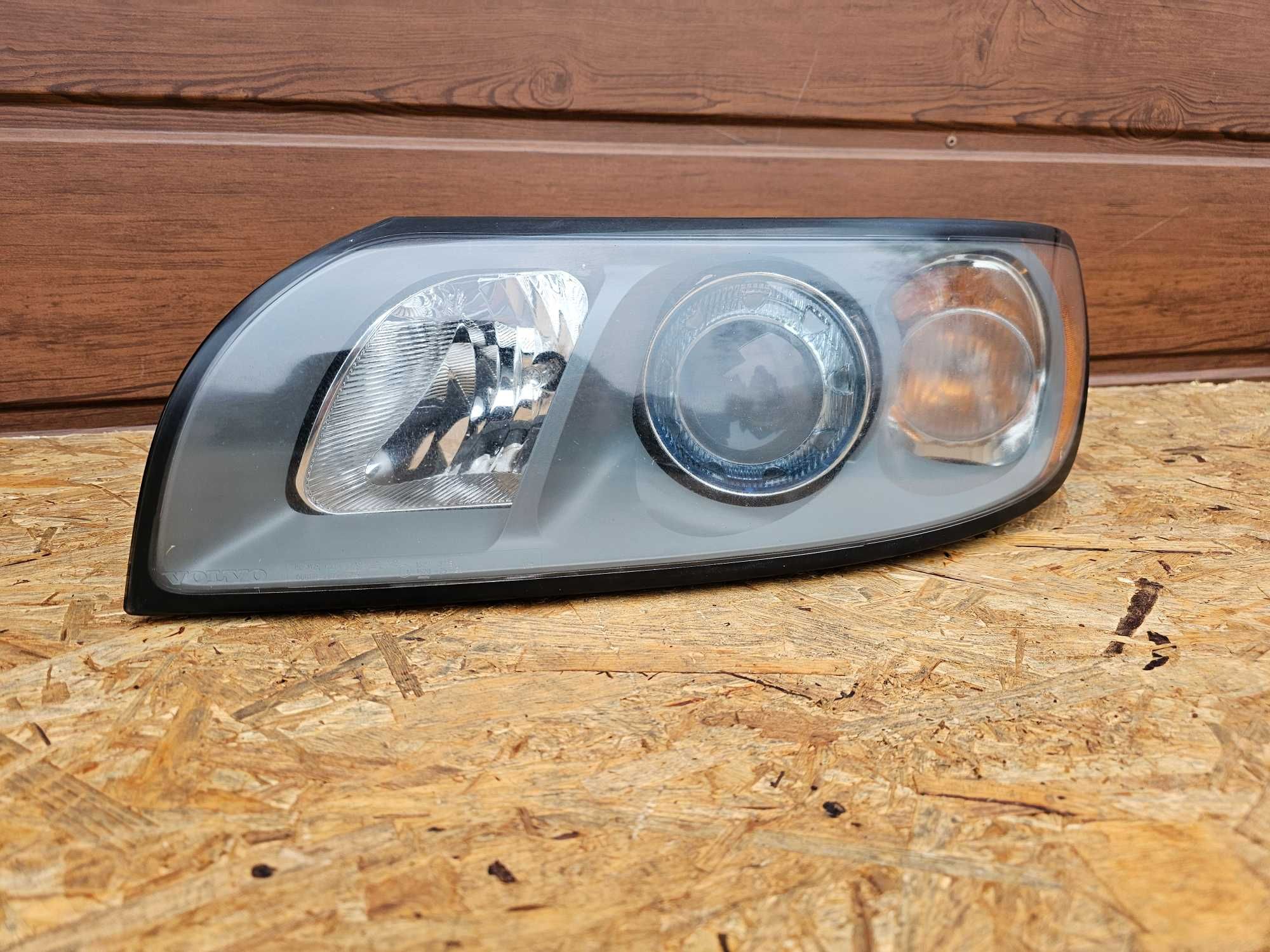 Volvo V50 S40 lampa przód lewa lewy xenon kompletna europa