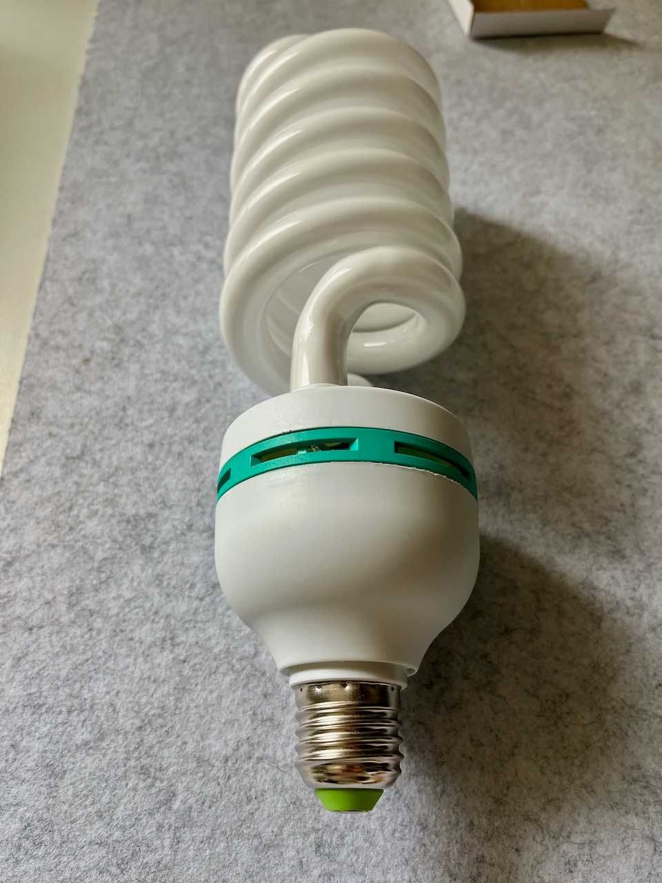Żarówka 85 Watt spirala