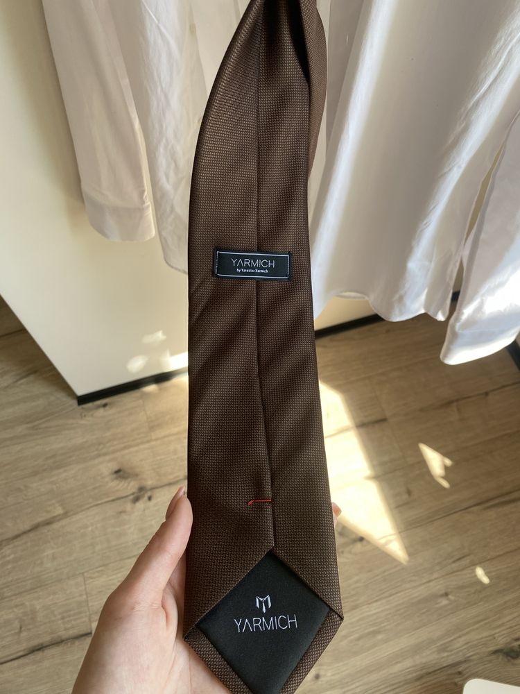Костюм трійка+ рубашка+краватка М (39-40)