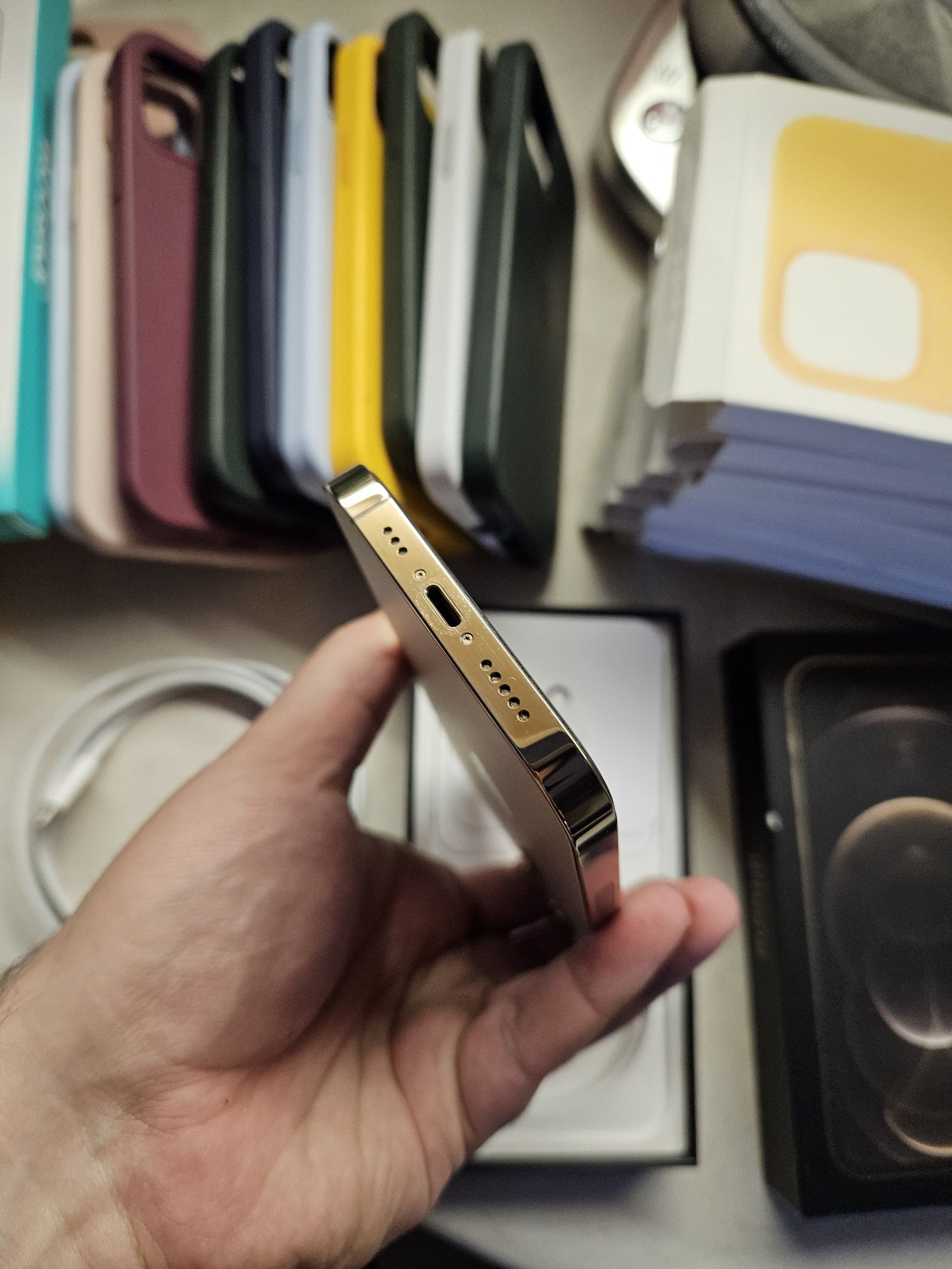 Iphone 12 Pro Gold 128gb Ідеал 85% Neverlock повний комплект MGKJ3LL/A