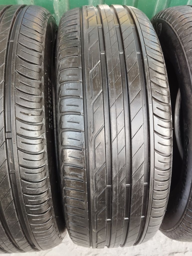 Пара літніх шин Bridgestone 205/60/16