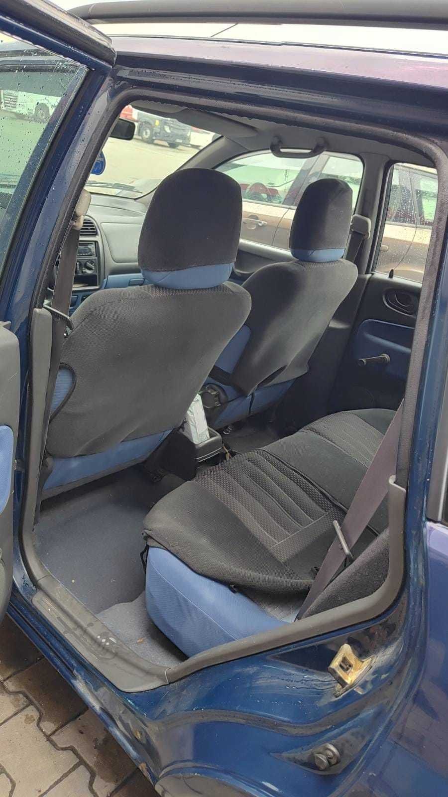 Mitsubishi Space Star 1.3 benzyna rocznik 2001