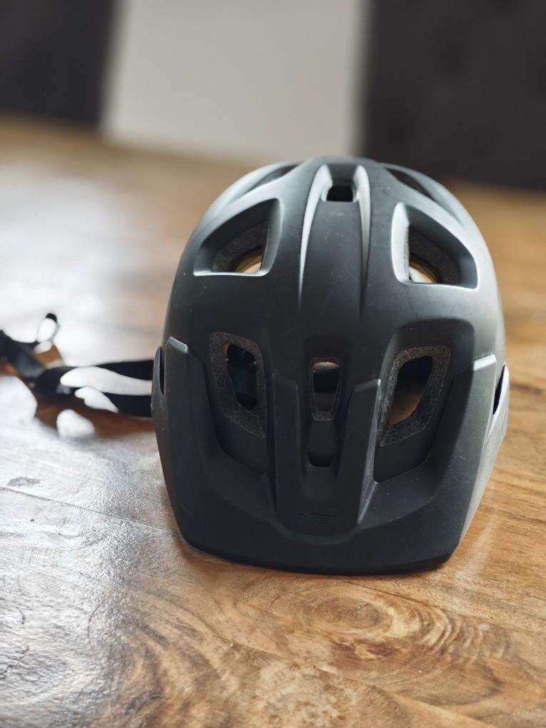 Kask rowerowy MET Echo MIPS – używany, stan bardzo dobry