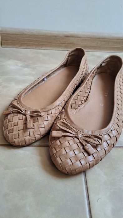 Балетки жіночі бежеві