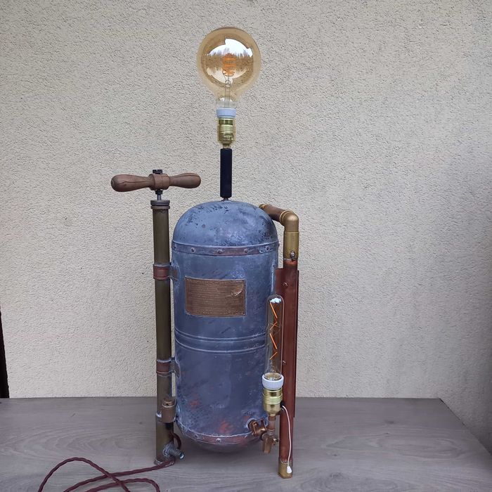 Zabytkowa hydronetka gaśnica lampa industrialna