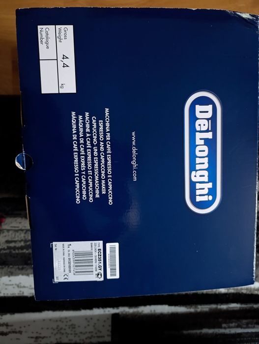 Nowy express kolbowy DeLonghi ECZ351