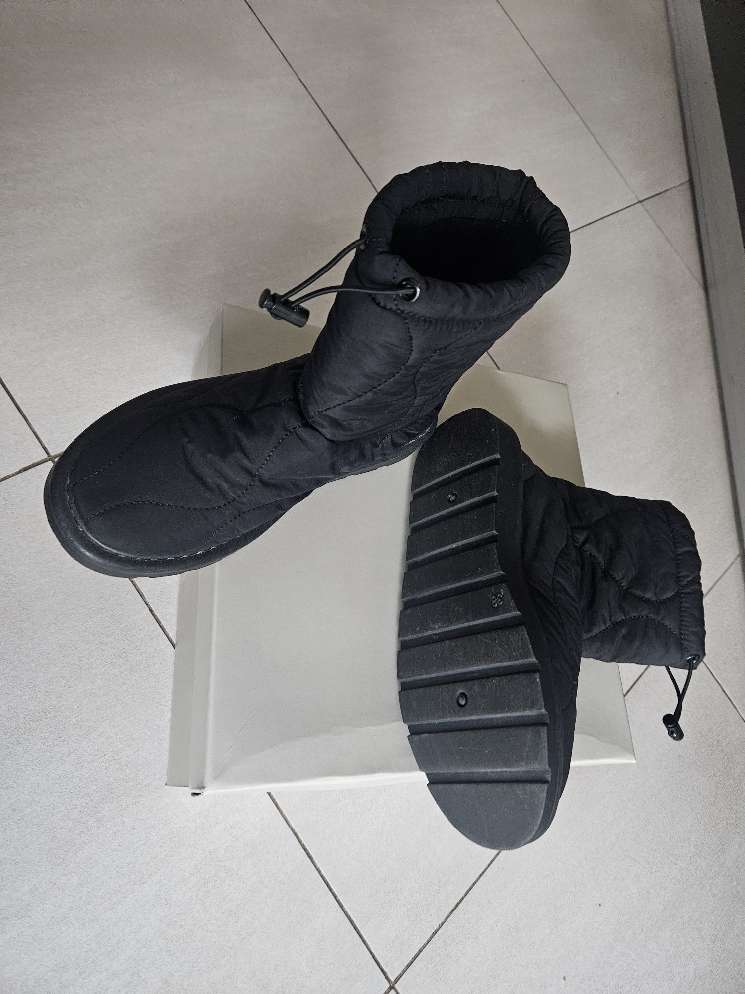 Śniegowce pikowane 38 24cm czarne wodoodporne kozaczki kozaki buty