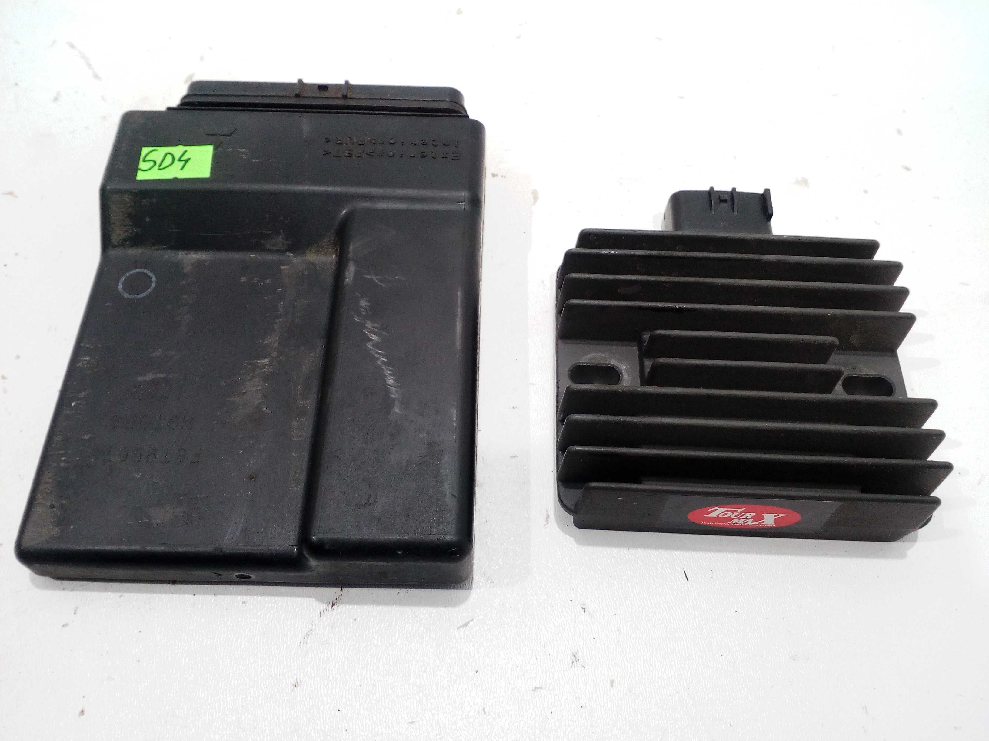 Suzuki DL 1000 v strom moduł zapłonowy , regulator napięcia