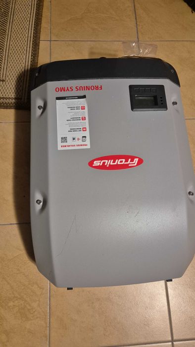 Sprzedam falownik Fronius 4,5-3-S z WI-FI