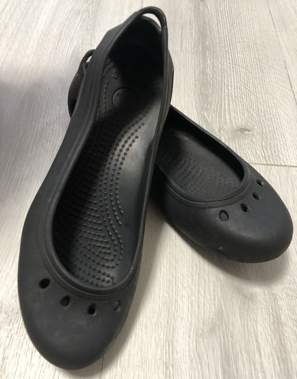 Балетки Crocs Kadee Flat Work w7 36-37