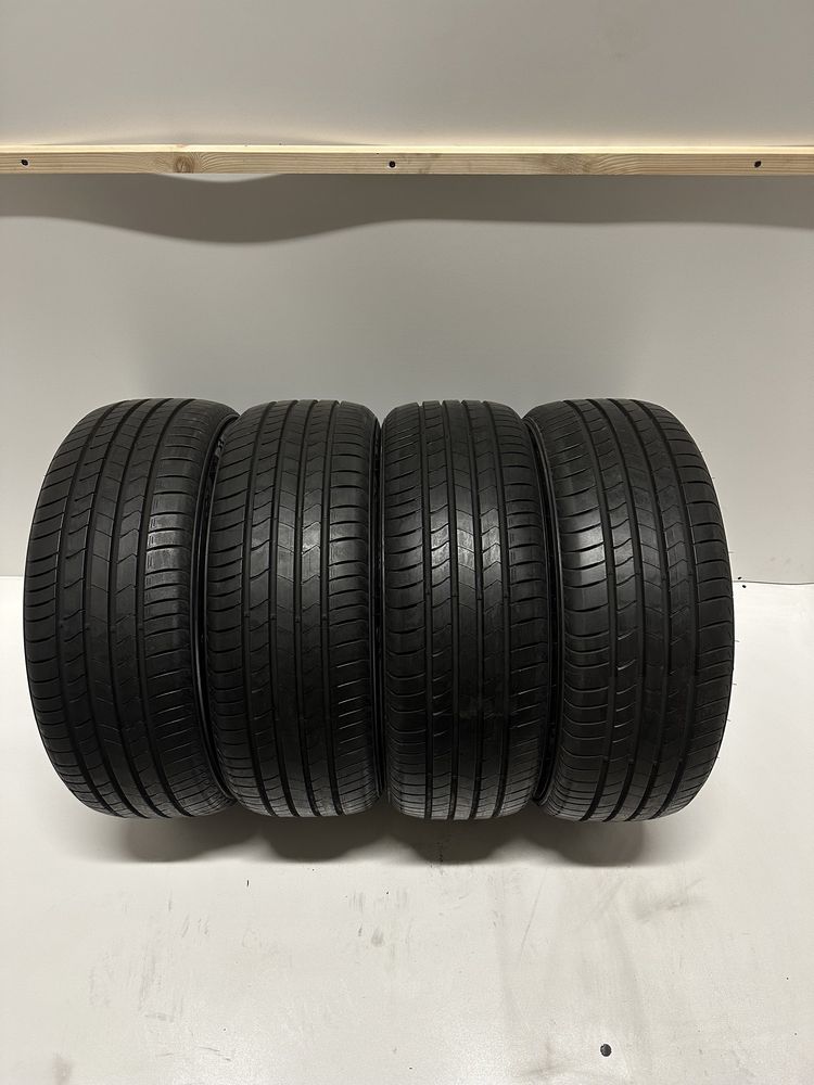 Kumho Ecsta HS51 215/55 R18