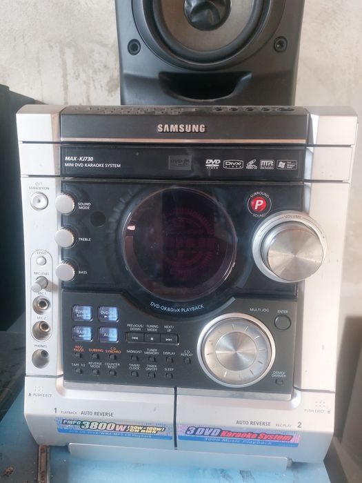 Музикальний центр Samsung max-KJ730