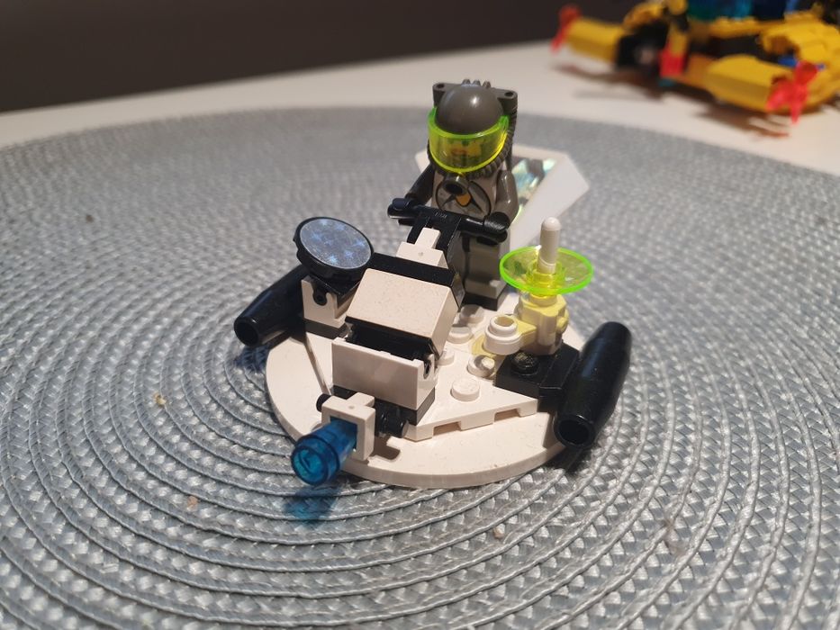 LEGO System - 6815 - Hovertron