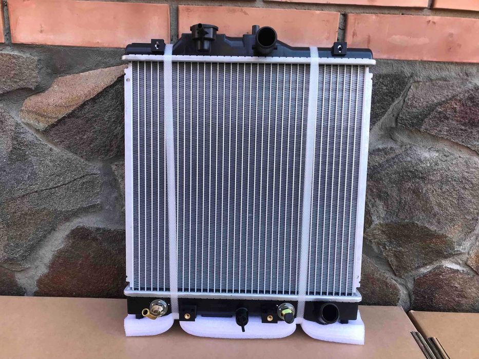 Радиатор Honda Civic 1.3 1.4 1.5 1.6 (91-03) CRX 1.6 HRV 1.6