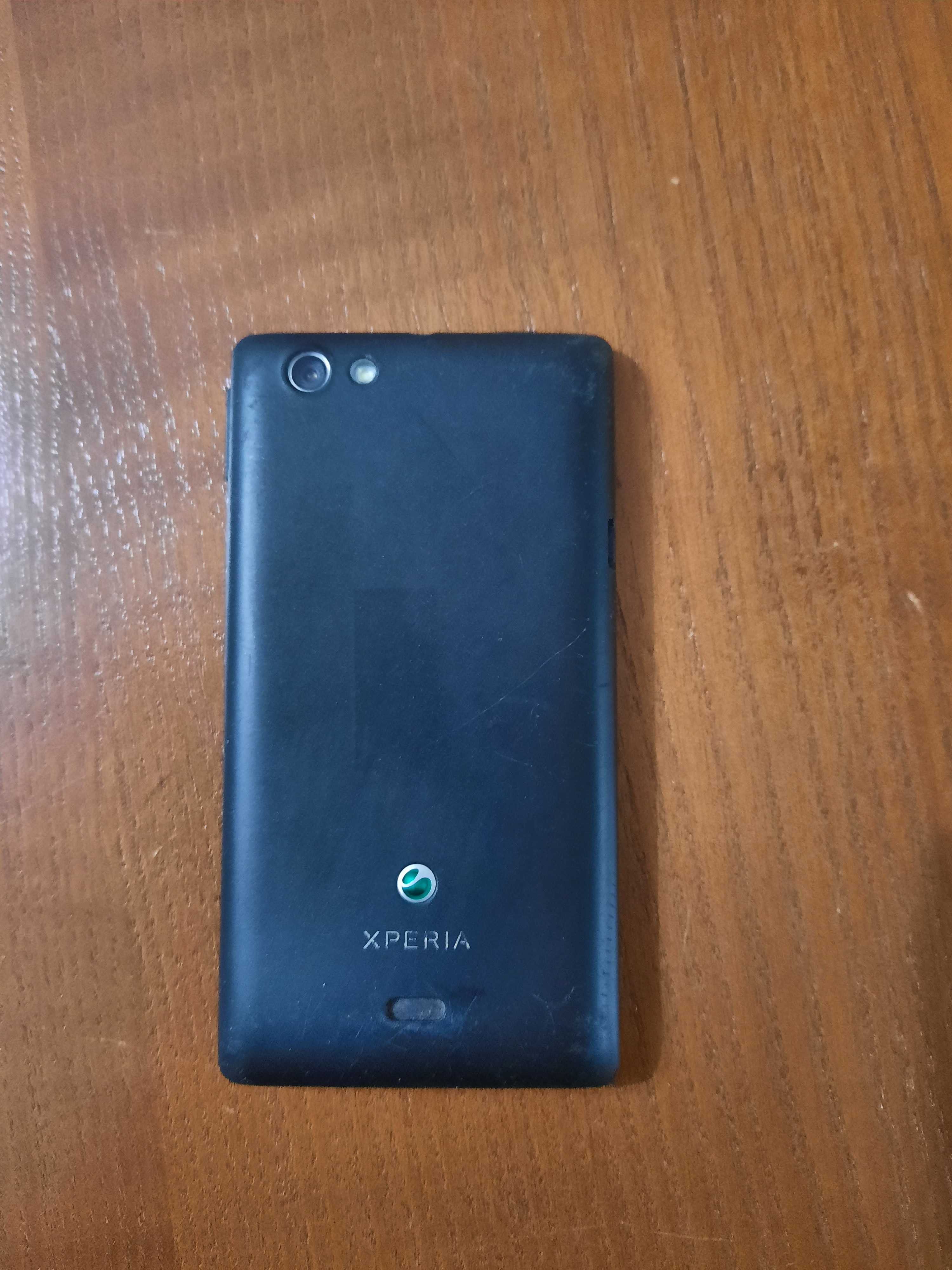 Телефон Sony Xperia