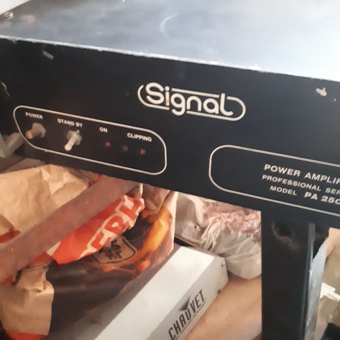 Продається колонки хорошому стані.