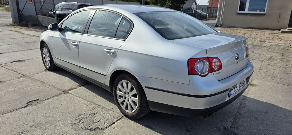 VW Passat sedan 2009r 2.0 diesel