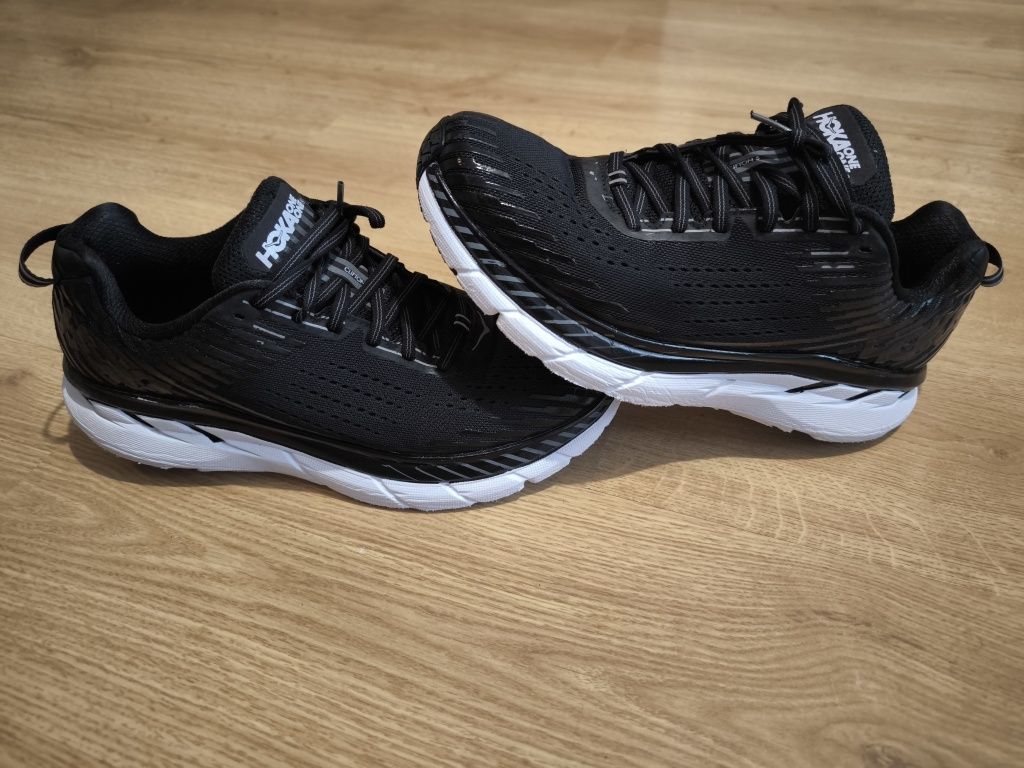 Hoka One Klifton 5