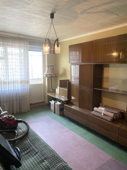 Продам 3-х в р-не поликлиники