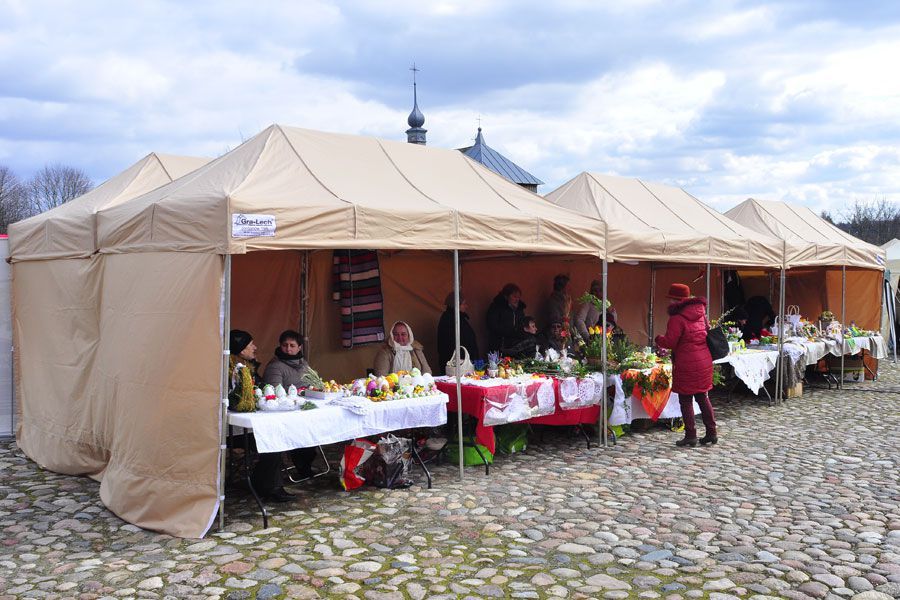 Namioty ekspresowe - wynajem, montaż, transport