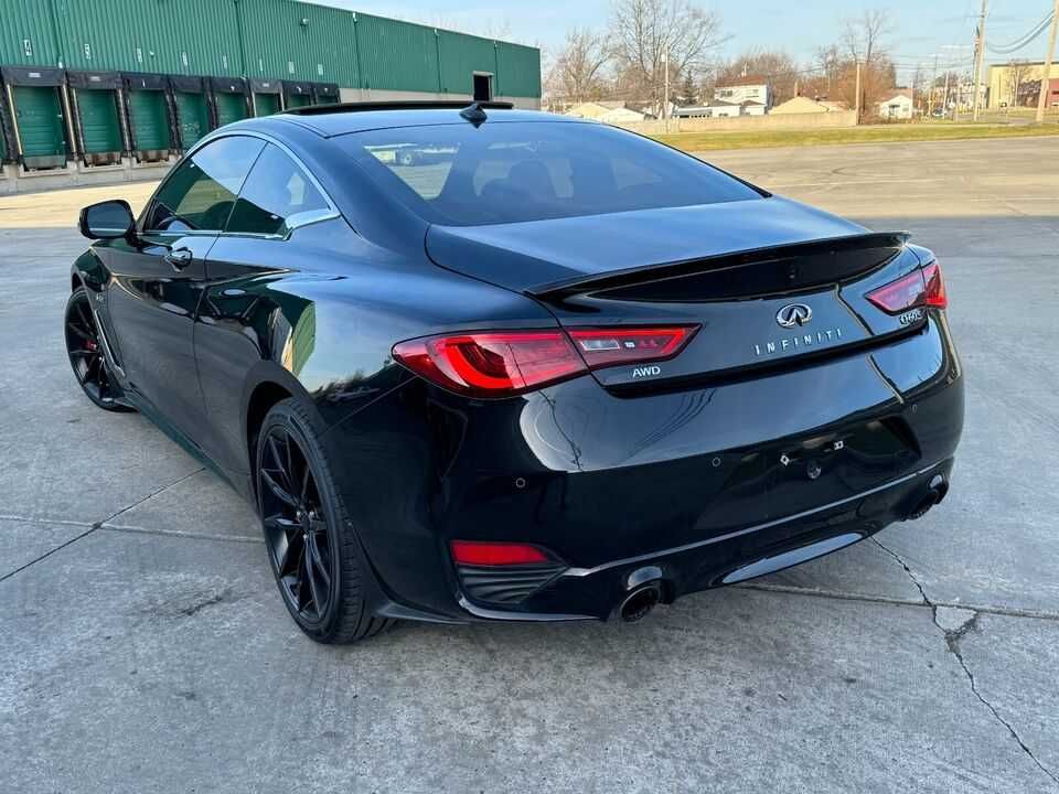 2019 Infiniti Q60 RED