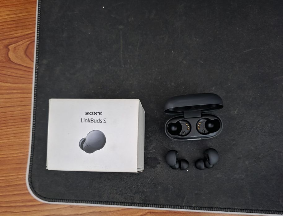 Sony LinkBuds S com caixa