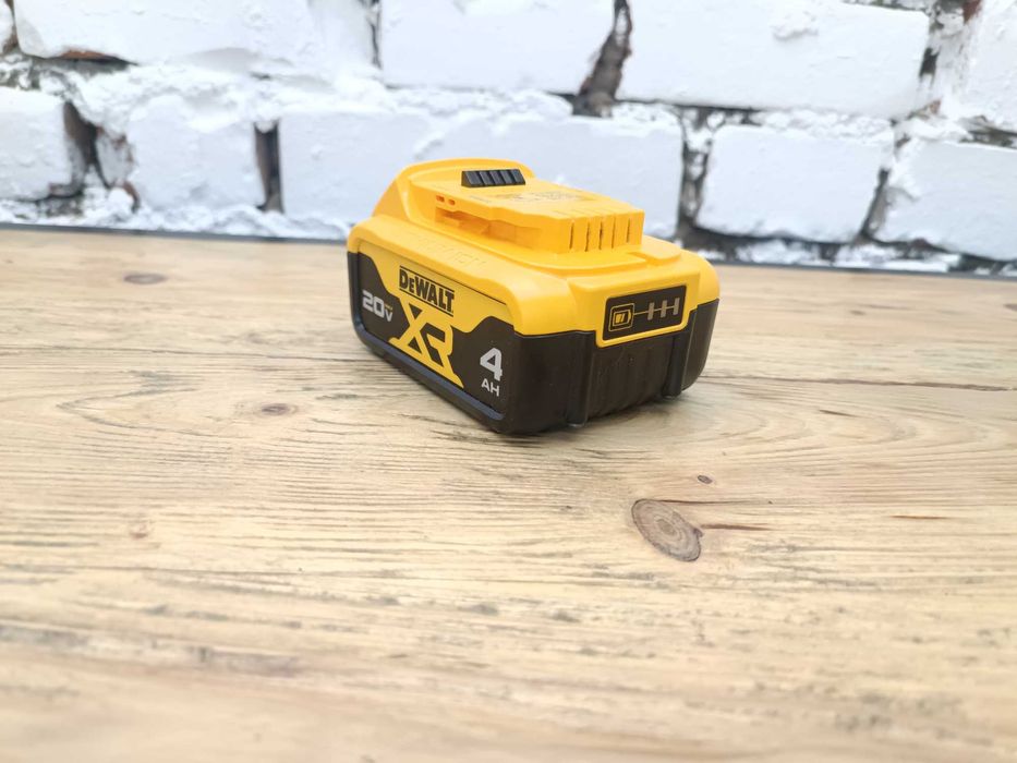 Акумулятор, батарея DeWALT DCB204 4Ah з США Оригінал 2024р.