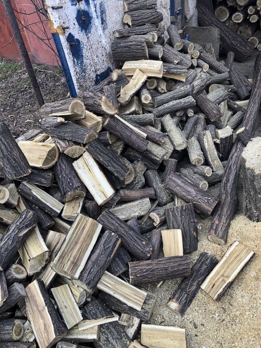 Продм обрезки сосны дрова колотые брикеты из лузги