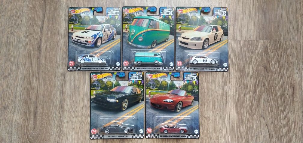 Hot Wheels Boulevard Mix Q Premium Car Culture