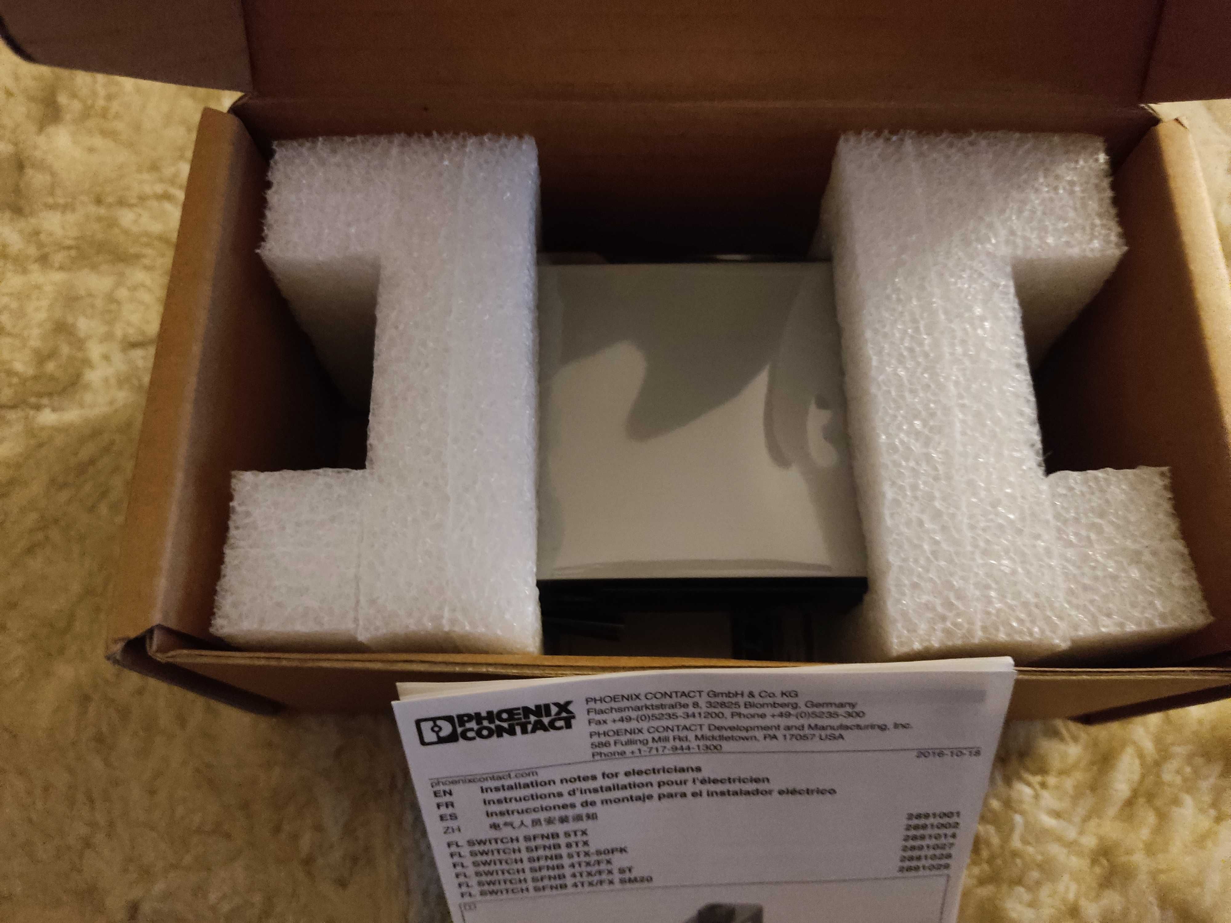Switch przemysłowy Ethernet Phoenix Contact FL SWITCH SFNB 5TX