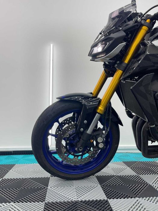 Moto Yamaha MT-09 SP