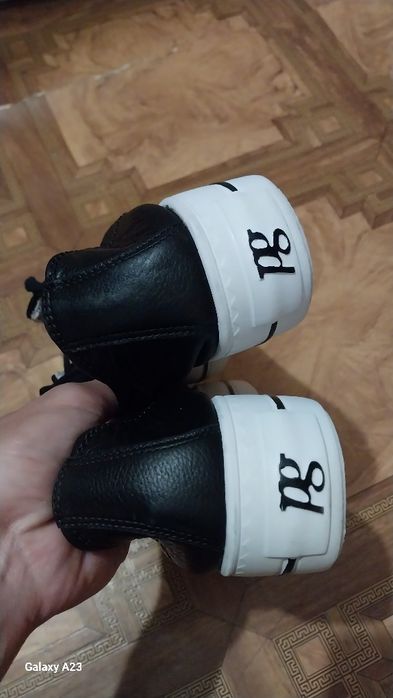 Продам кросівки кроссовки макасини жіночі шкіряні 37р. (24 см)