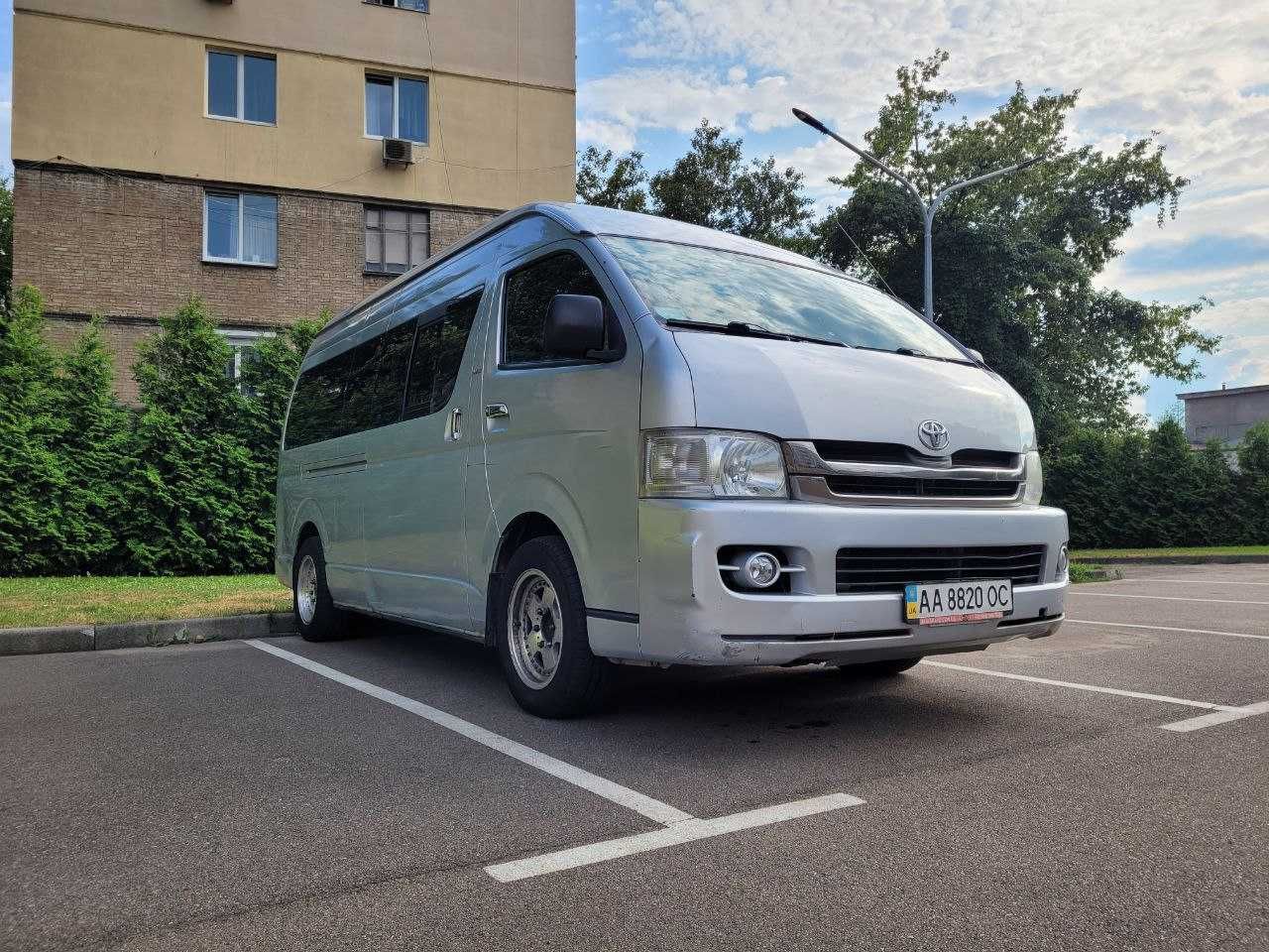 Продам автобус TOYOTA 9 місць