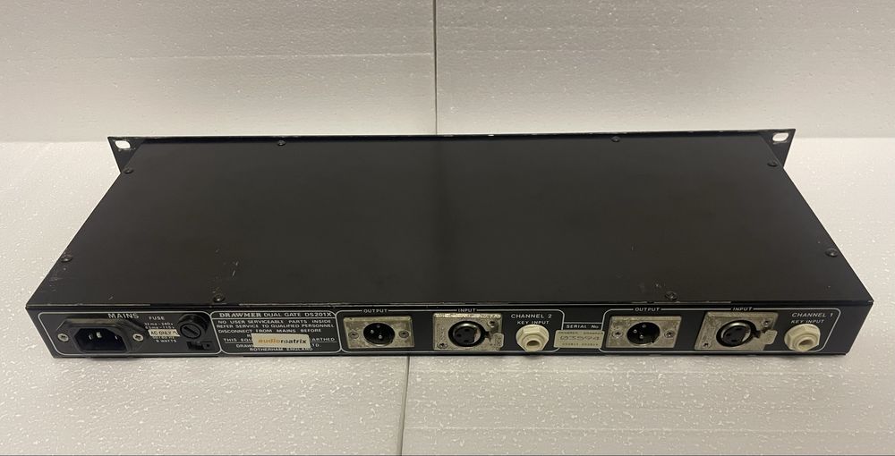 Dual gate Drawmer ds201